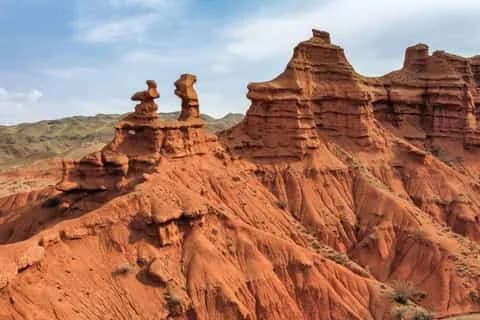 Bishkek: Konorchek Canyons & Issyk-Kul Hot Springs Tour