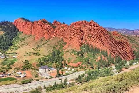 Karakol: Jeti-Oguz Gorge 4x4 Transfer with Free Time