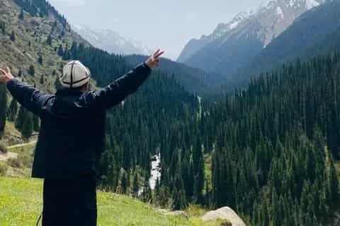Bishkek: 6-Day Nomadic Expedition with Yurts & Hot Springs