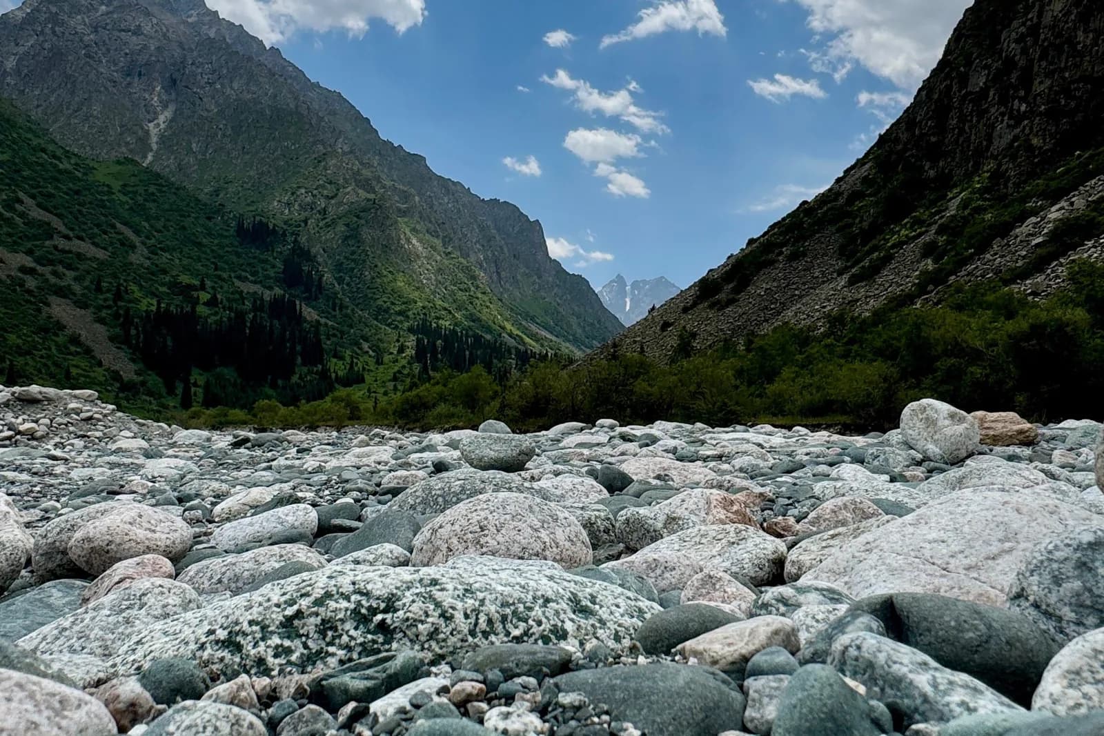 Private Ala Archa Gorge Hiking Tour