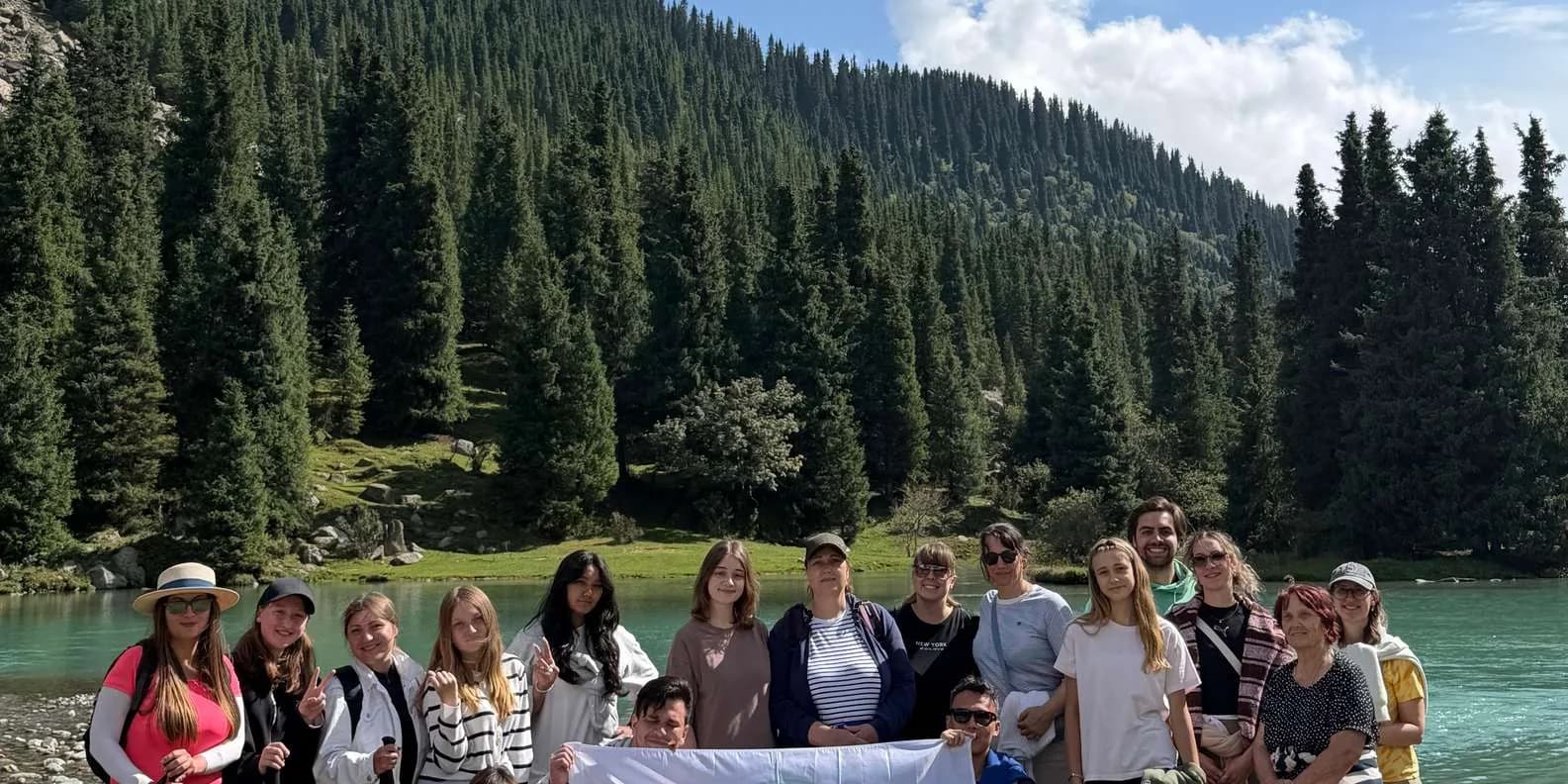 Song-Köl vs Issyk-Köl: Which Lake to Visit?